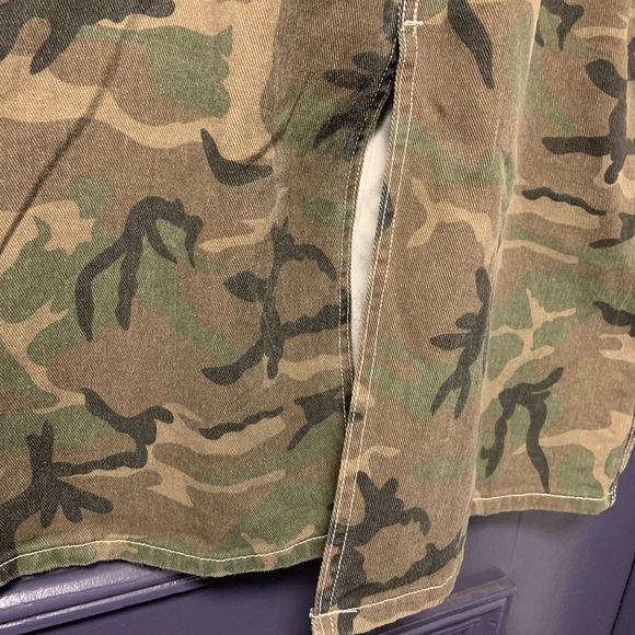 Shein Curve Denim Skirt Front Slit Cargo Pocket Camo Faded Style Waist 22” - Picture 2 of 5